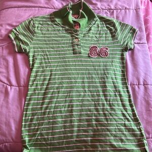 Cute Y2k shirt, well Fitting